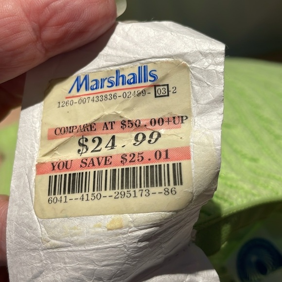 Light Green Large Zippered Feather Pillow. Cable Knit - Picture 3 of 6